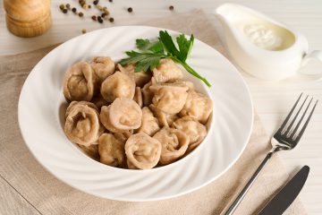 Пельмені з цільнозернового борошна з індичкою
